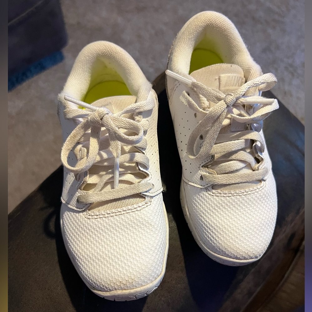 Little Girls sz11 Nike Cheer